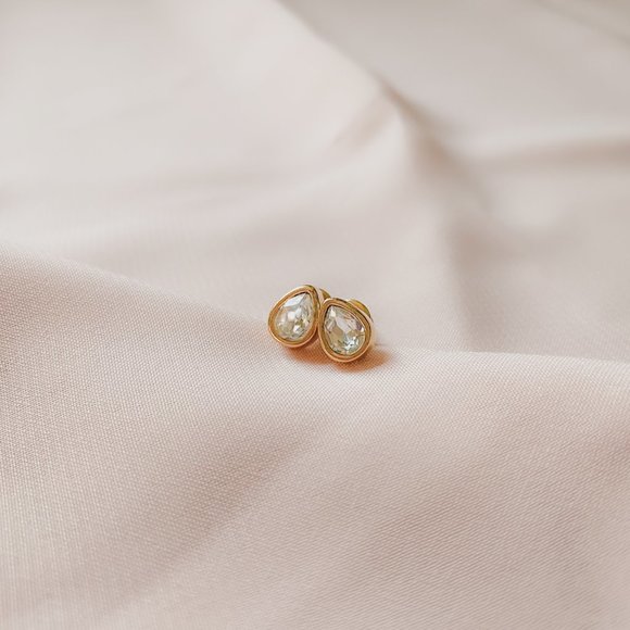 Vintage Monet Teardrop Pear Clear Rhinestone Crystal Minimal Gold Stud Earrings - Picture 2 of 5